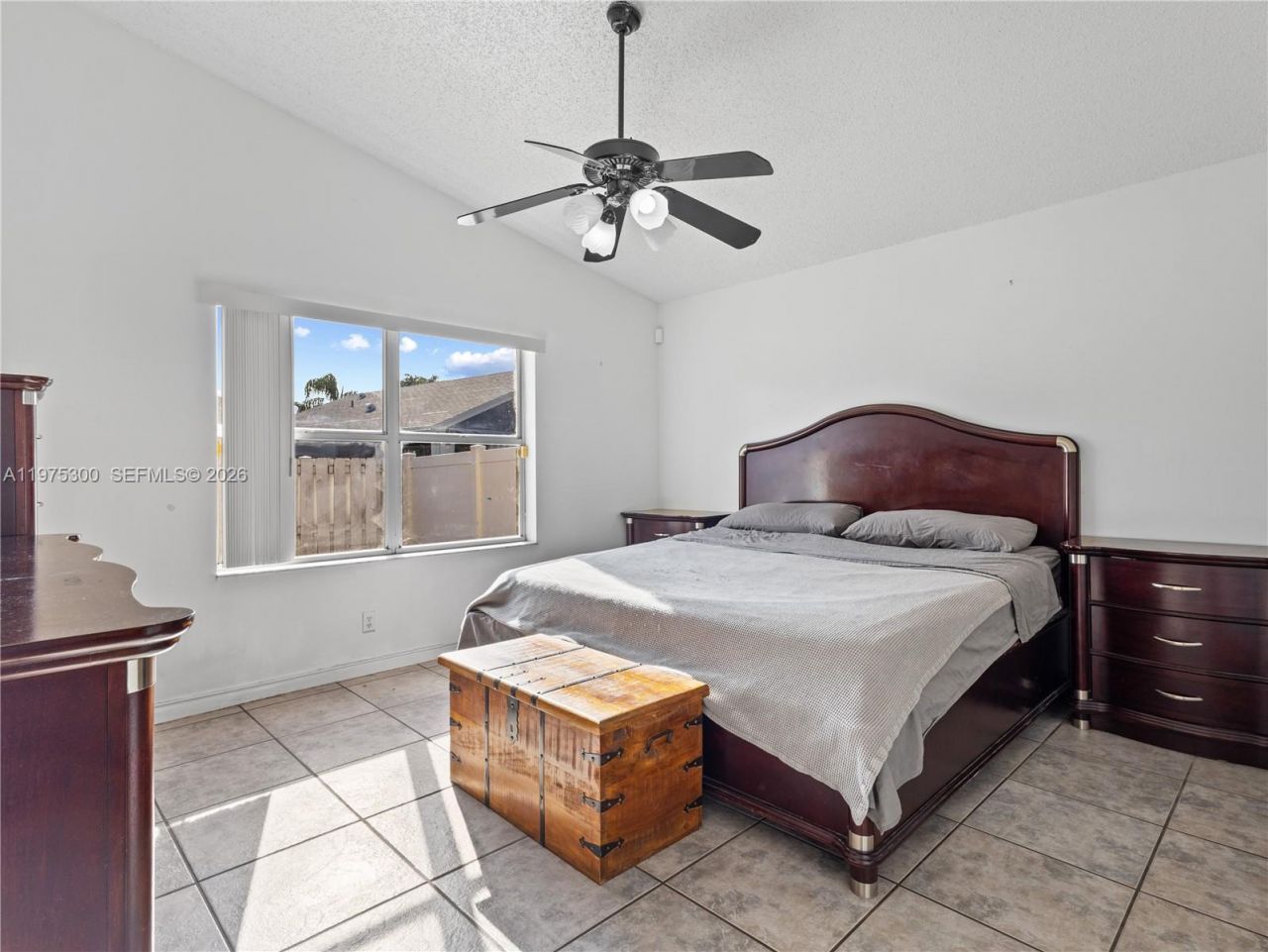 216 W Riverbend Dr , Sunrise, FL 33326 Photo