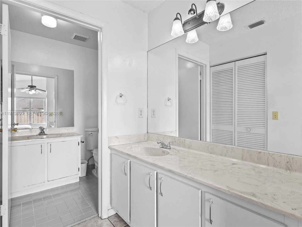 216 W Riverbend Dr , Sunrise, FL 33326 Photo