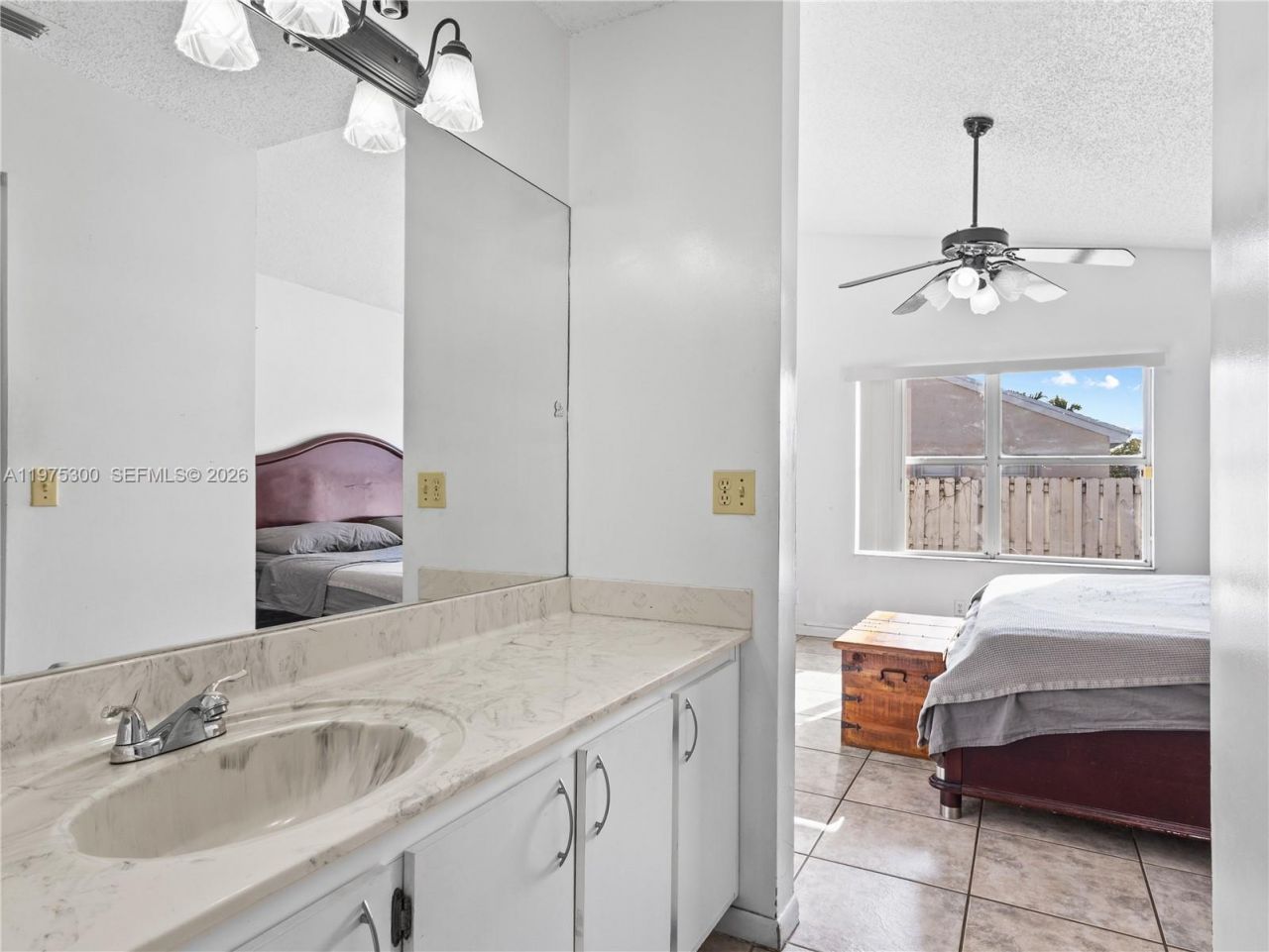 216 W Riverbend Dr , Sunrise, FL 33326 Photo