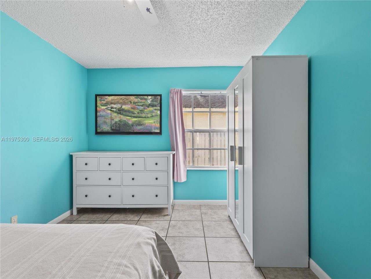 216 W Riverbend Dr , Sunrise, FL 33326 Photo