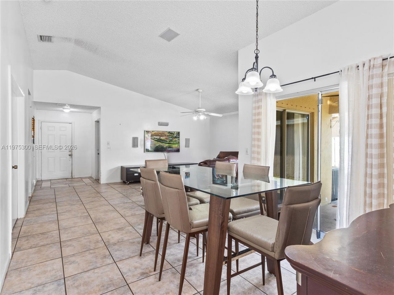 216 W Riverbend Dr , Sunrise, FL 33326 Photo