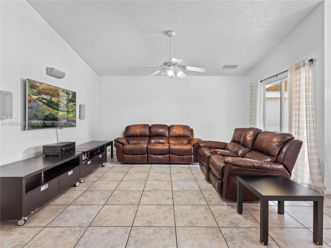 216 W Riverbend Dr , Sunrise, FL 33326 Photo