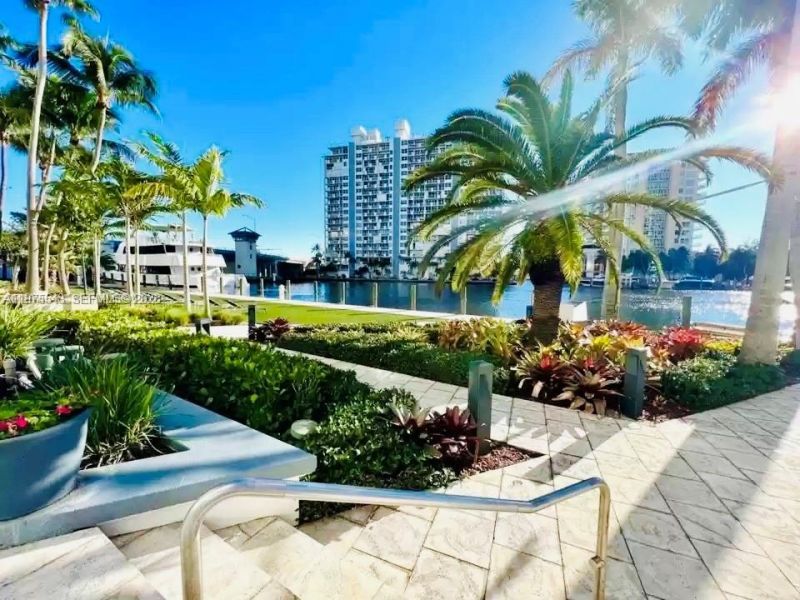 2670 E Sunrise Blvd , Unit 1402, Fort Lauderdale, FL 33304 Photo