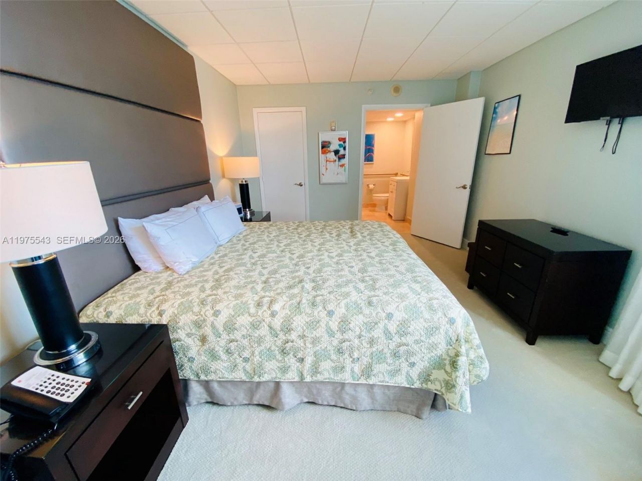 2670 E Sunrise Blvd , Unit 1402, Fort Lauderdale, FL 33304 Photo