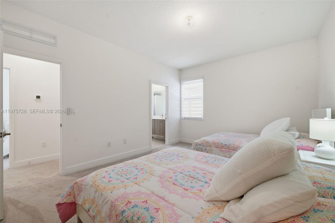 4409 SW 173rd Ave, Miramar, FL 33029 Photo