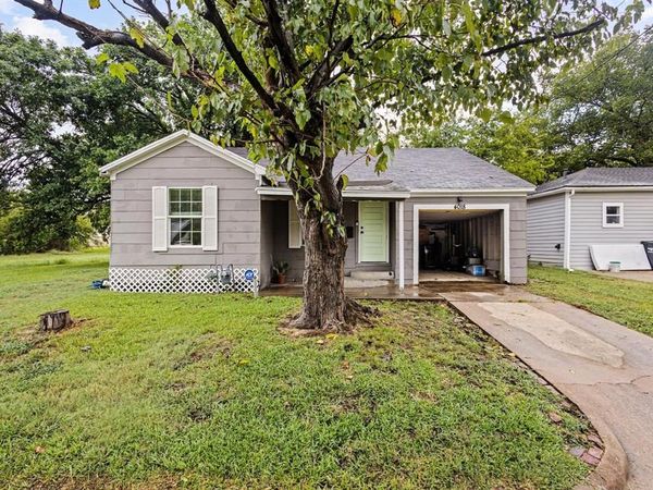 4018 Gordon Street , Greenville, TX 75401