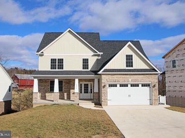 2060 WILLOW HILL DRIVE, HARRISONBURG, VA 22801