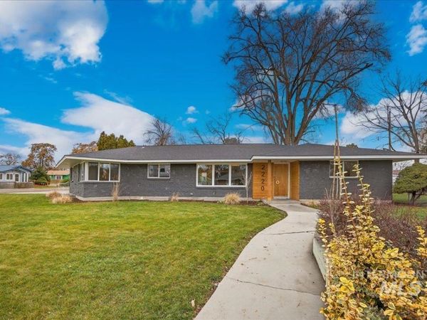 2220 S Indiana Ave, Caldwell, ID 83605