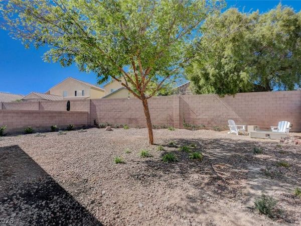 8225 Alden Pines Court , Las Vegas, NV 89131