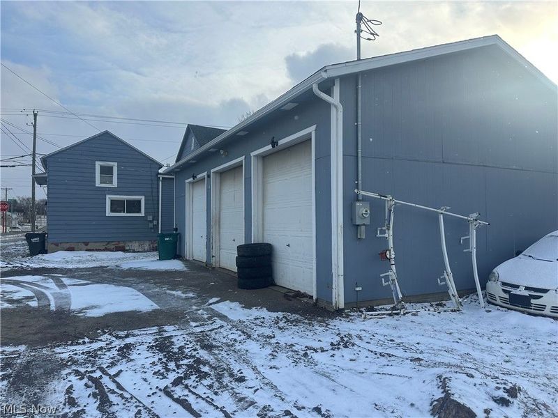 403 Nassau Street W, East Canton, OH 44730 Photo 5