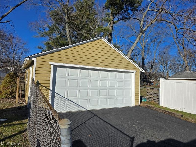 27 Grandmere Drive, Bedford, OH 44146 Photo 3