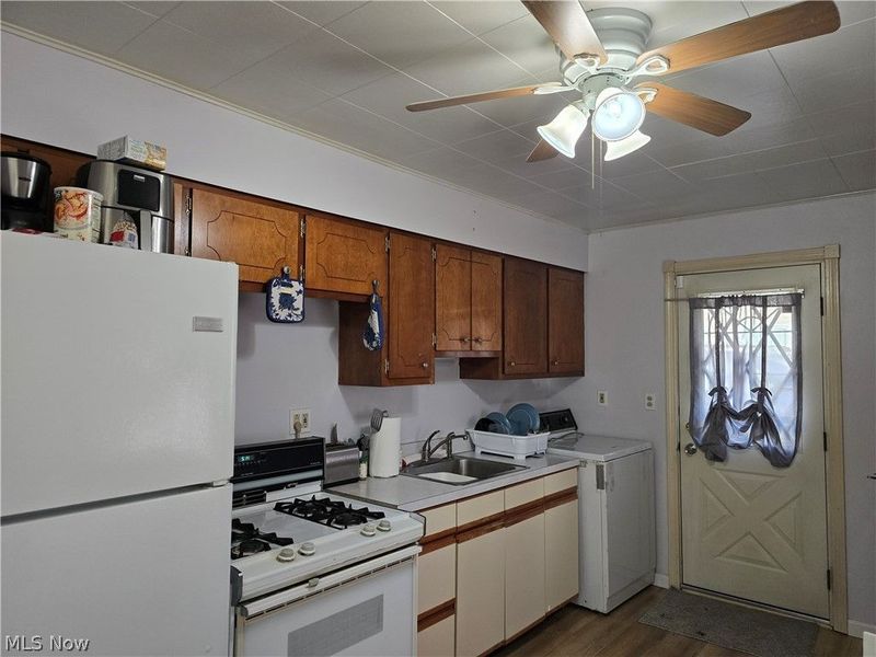 27 Grandmere Drive, Bedford, OH 44146 Photo 7