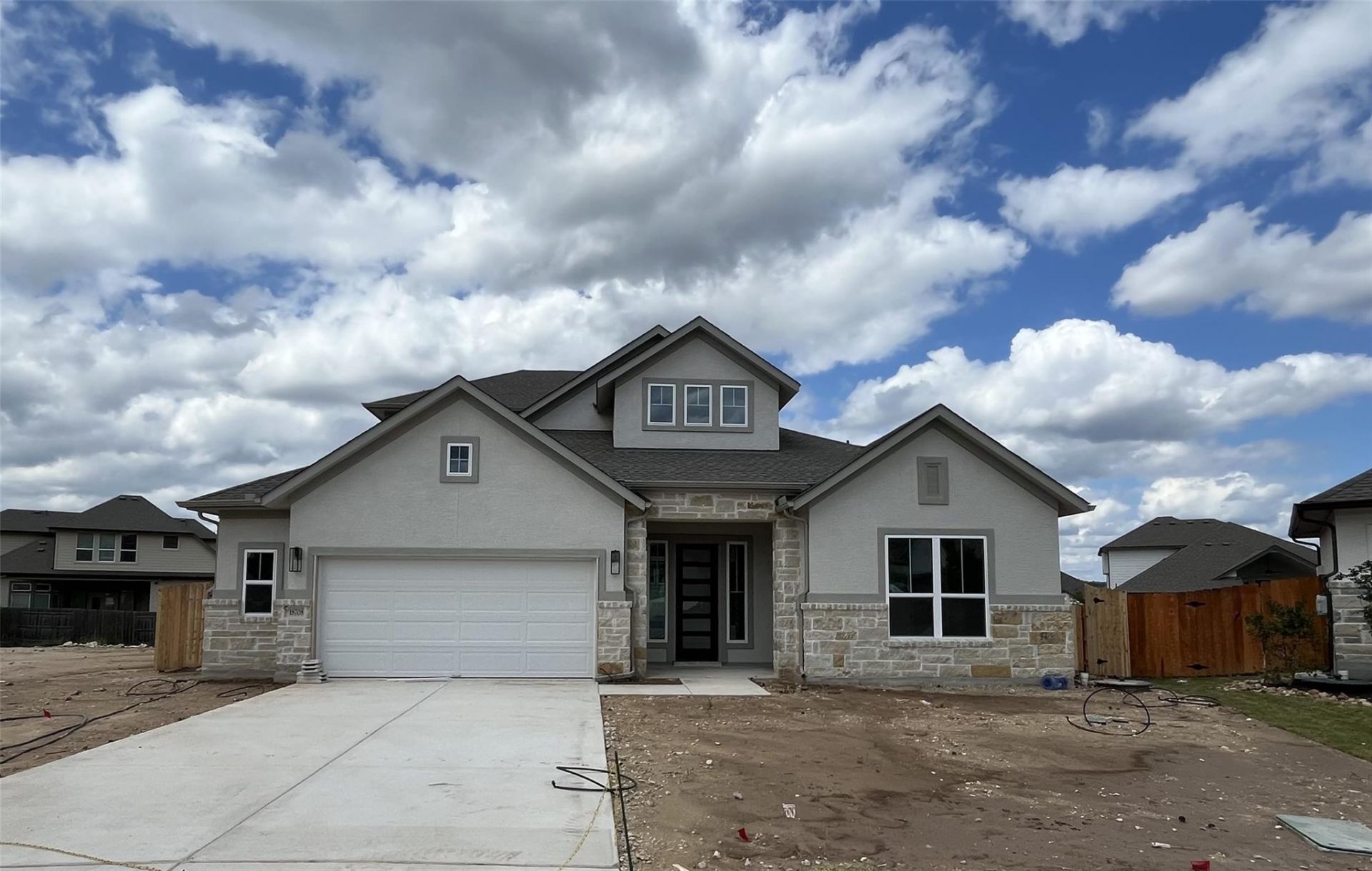18708 Hopper Ln, Austin, TX 78738 Main Photo