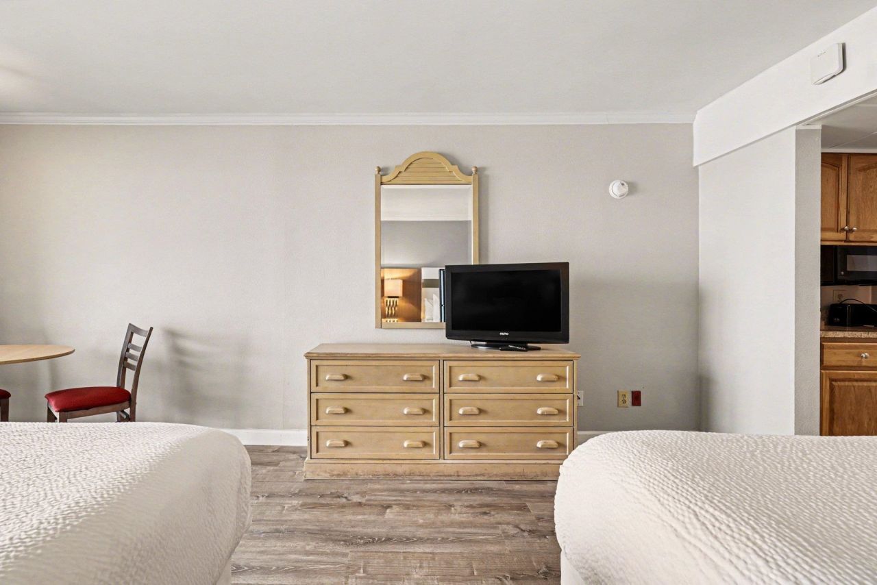 7100 N Ocean Blvd. Photo 5