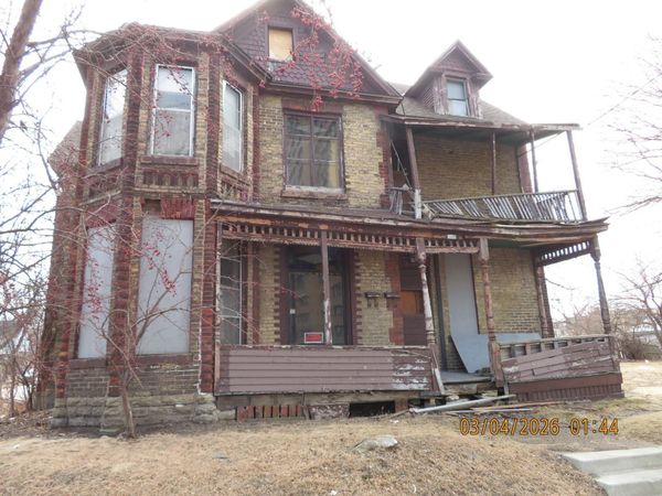 948 18th Avenue NE, Minneapolis, MN 55418