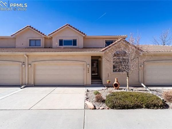 286 Luxury Lane, Colorado Springs, CO 80921