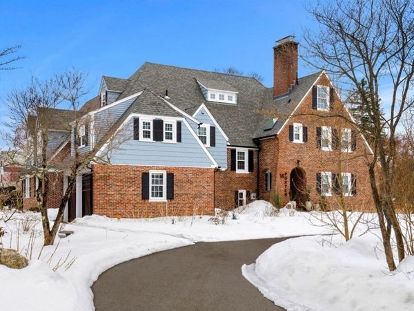 16 Porter Road, Andover, MA 01810