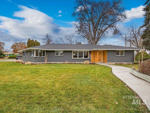 2220 S Indiana Ave, Caldwell, ID 83605