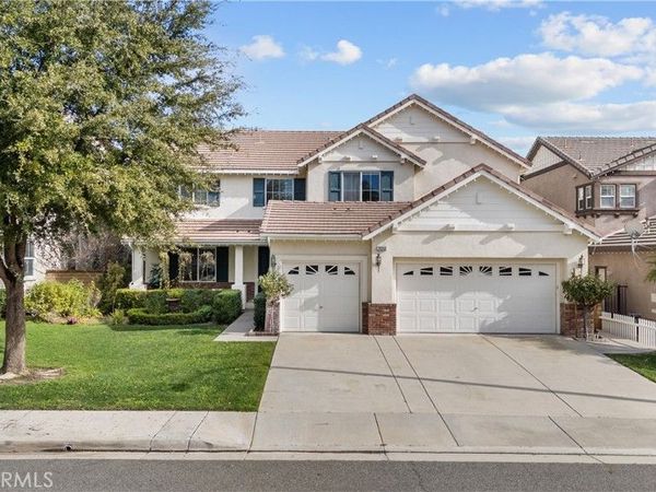 29350 Las Brisas, Valencia, CA 91354