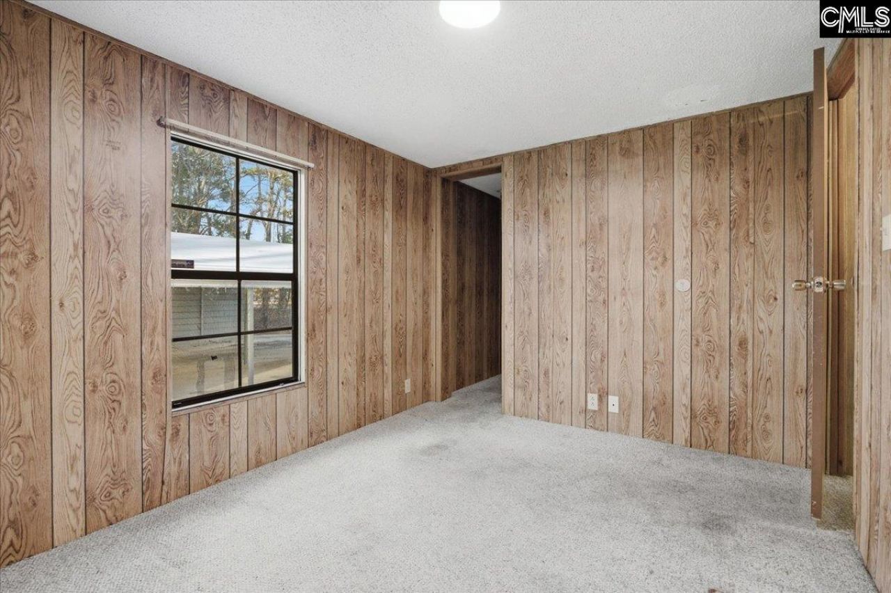 1400 Toms Creek Road  Photo 14