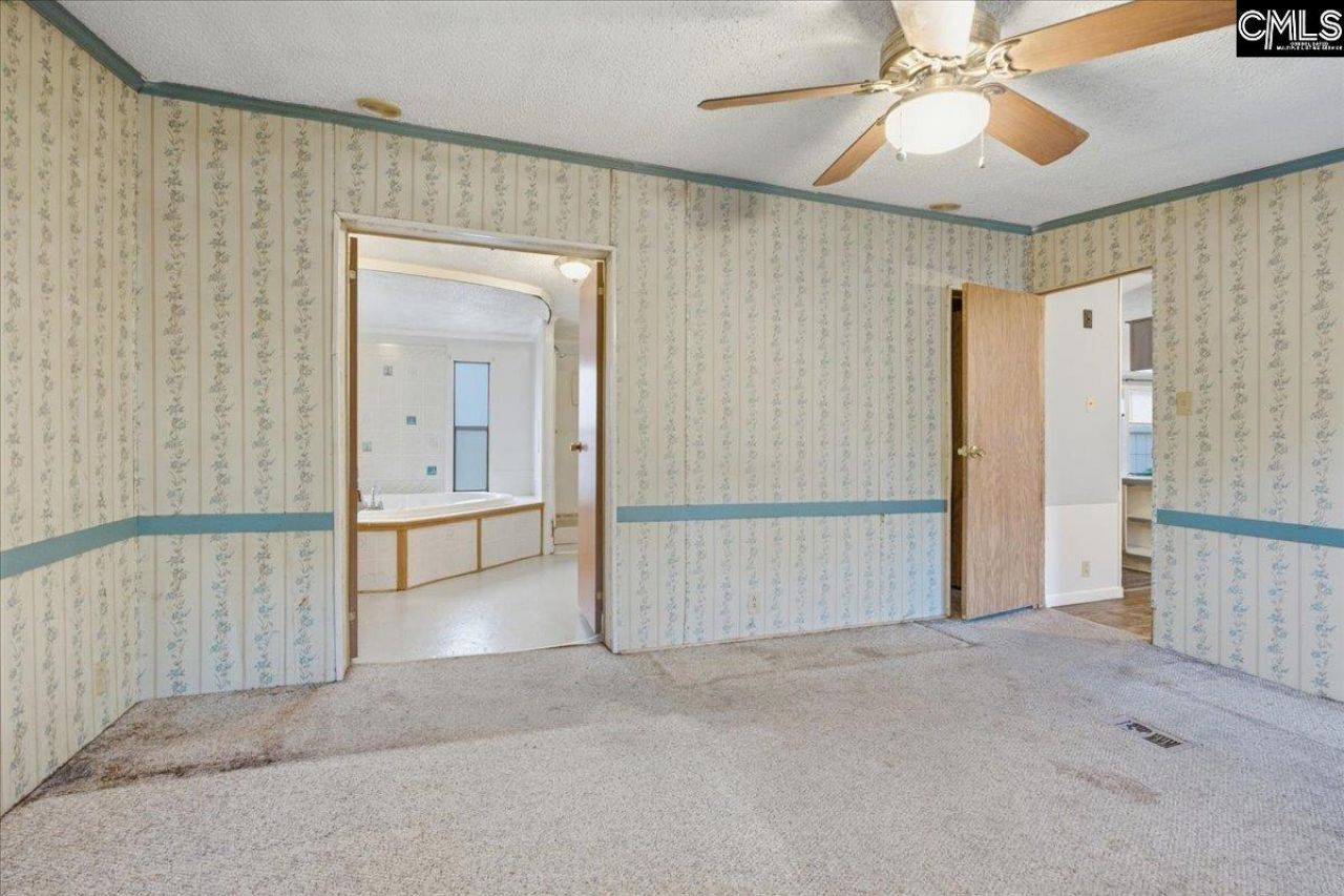 1400 Toms Creek Road  Photo 16