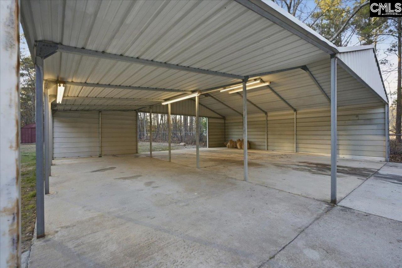 1400 Toms Creek Road  Photo 22