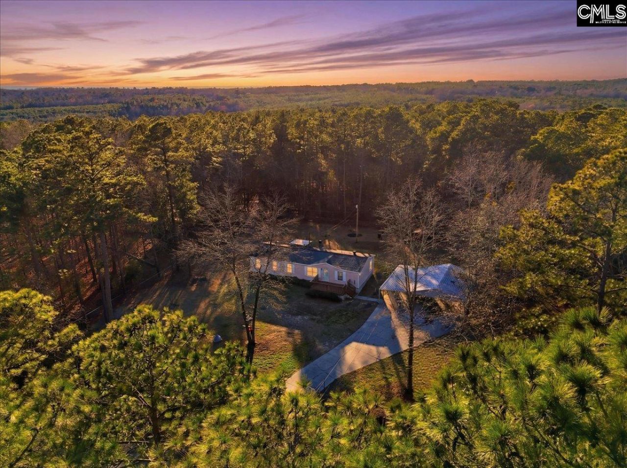 1400 Toms Creek Road  Photo 4