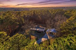 1400 Toms Creek Road  photo 4