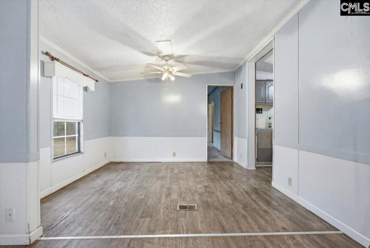 1400 Toms Creek Road  Photo 8