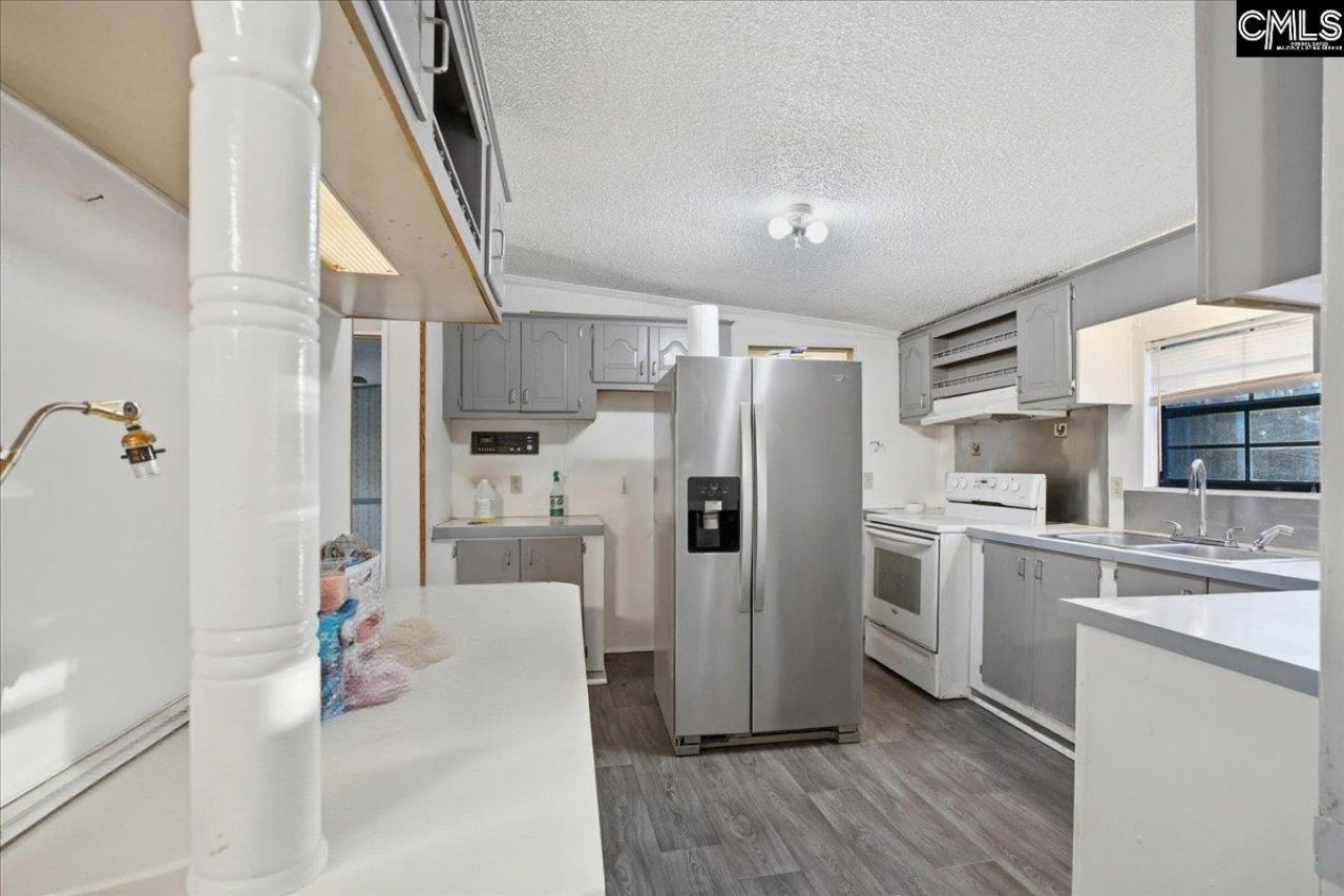 1400 Toms Creek Road  Photo 9