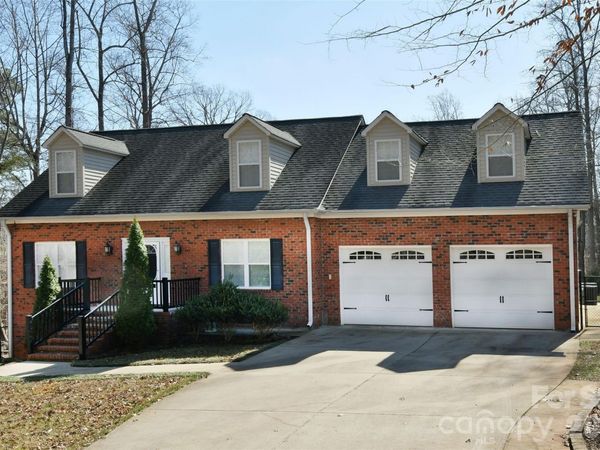 240 Montclair Drive, Advance, NC 27006