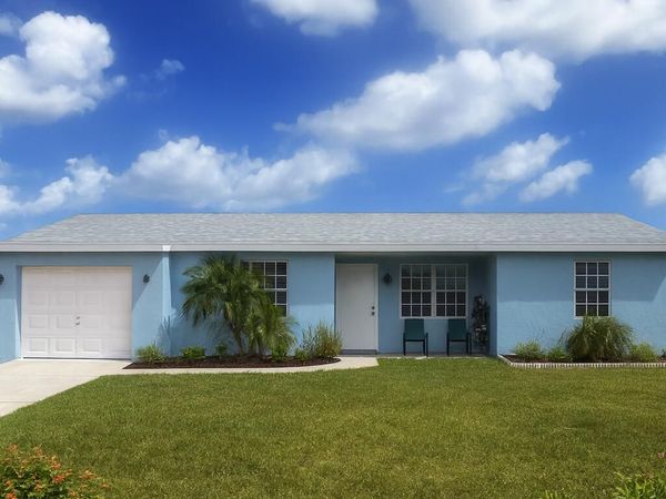 2397 SE West Blackwell Drive, Port St. Lucie, FL 34952