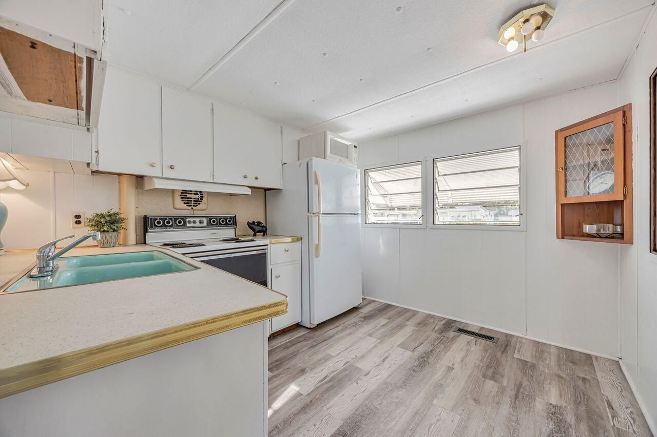 14556 Glenview Drive, Delray Beach, FL 33445 Photo