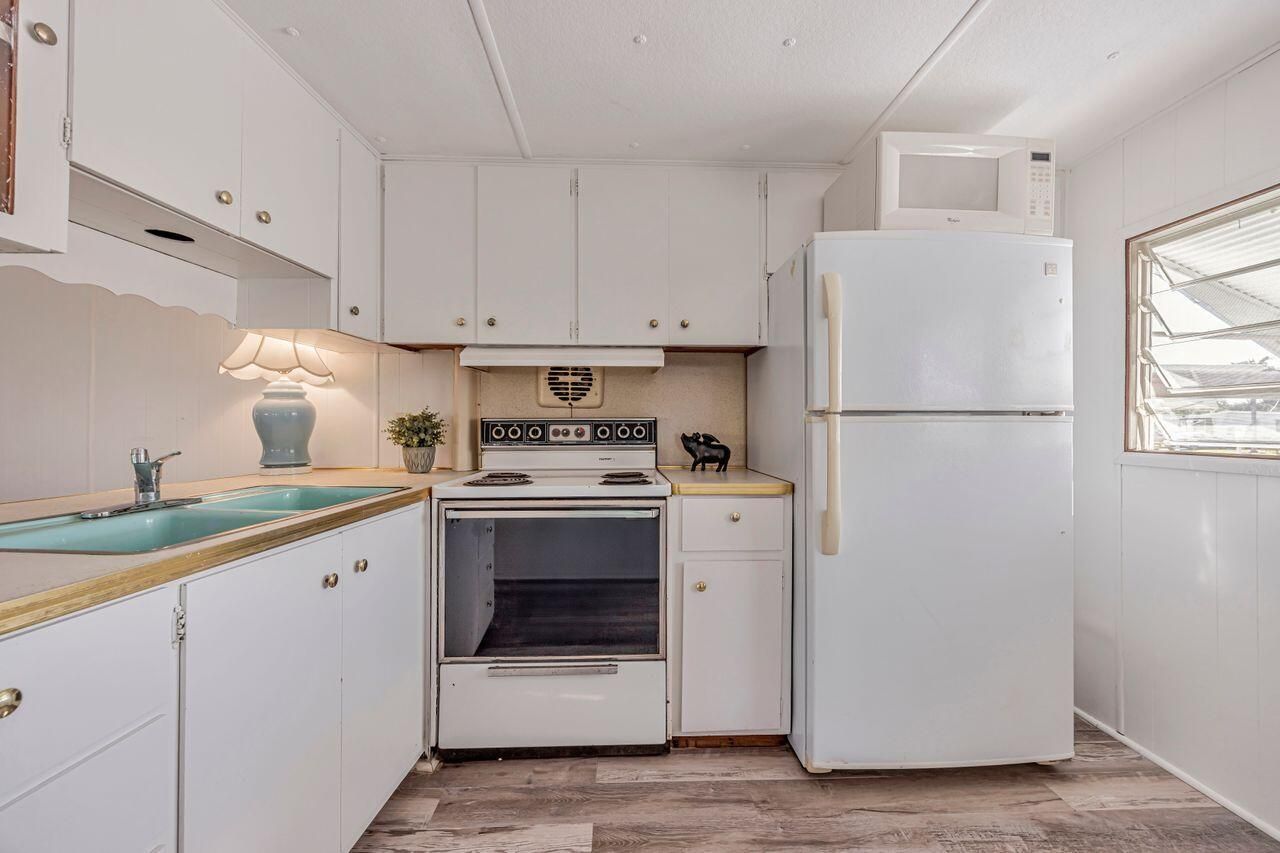 14556 Glenview Drive, Delray Beach, FL 33445 Photo