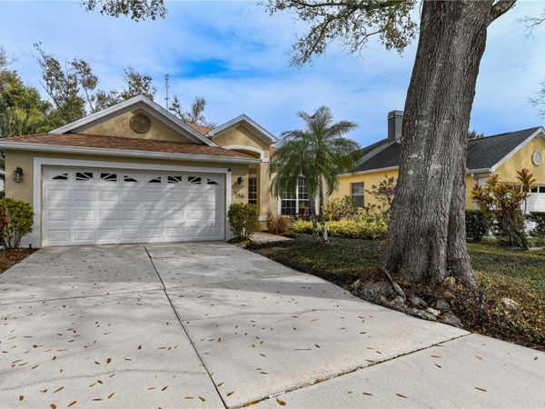 156 TALL TREES COURT , SARASOTA, FL 34232