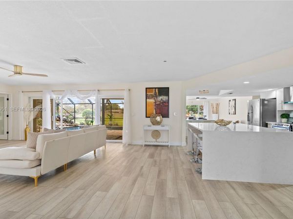 5706 Guava Dr, Tamarac, FL 33319