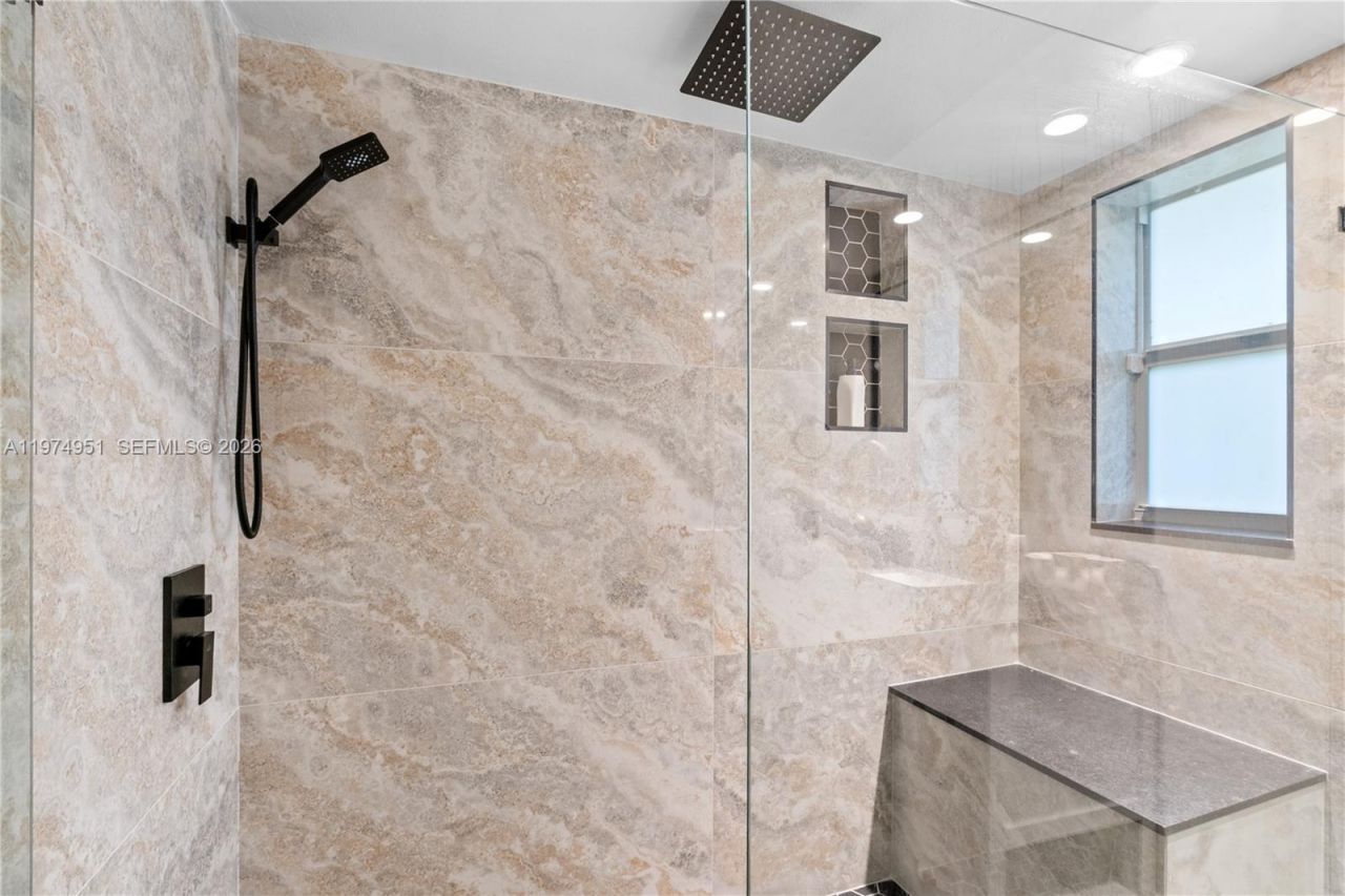 5706 Guava Dr, Tamarac, FL 33319 Photo