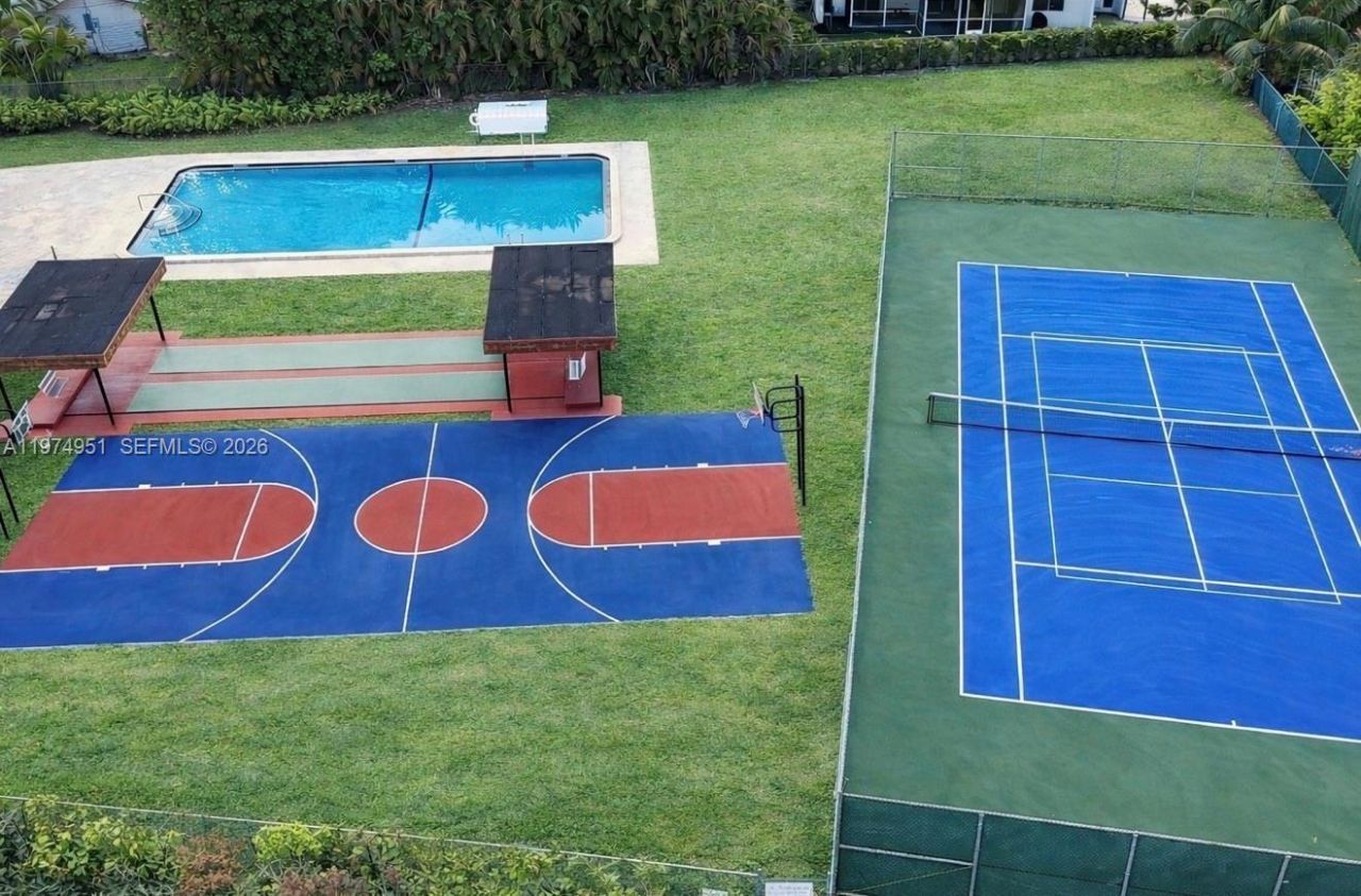 5706 Guava Dr, Tamarac, FL 33319 Photo