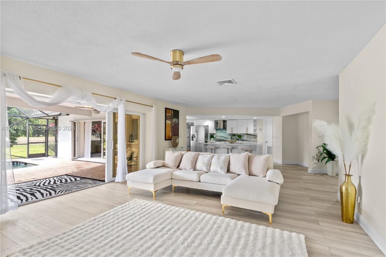 5706 Guava Dr, Tamarac, FL 33319 Photo