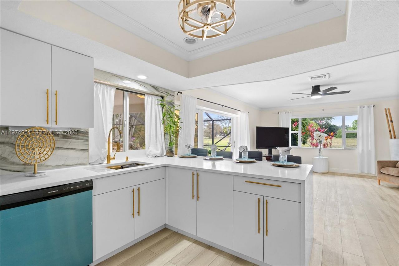 5706 Guava Dr, Tamarac, FL 33319 Photo