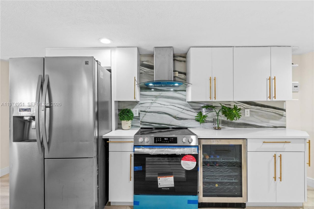 5706 Guava Dr, Tamarac, FL 33319 Photo