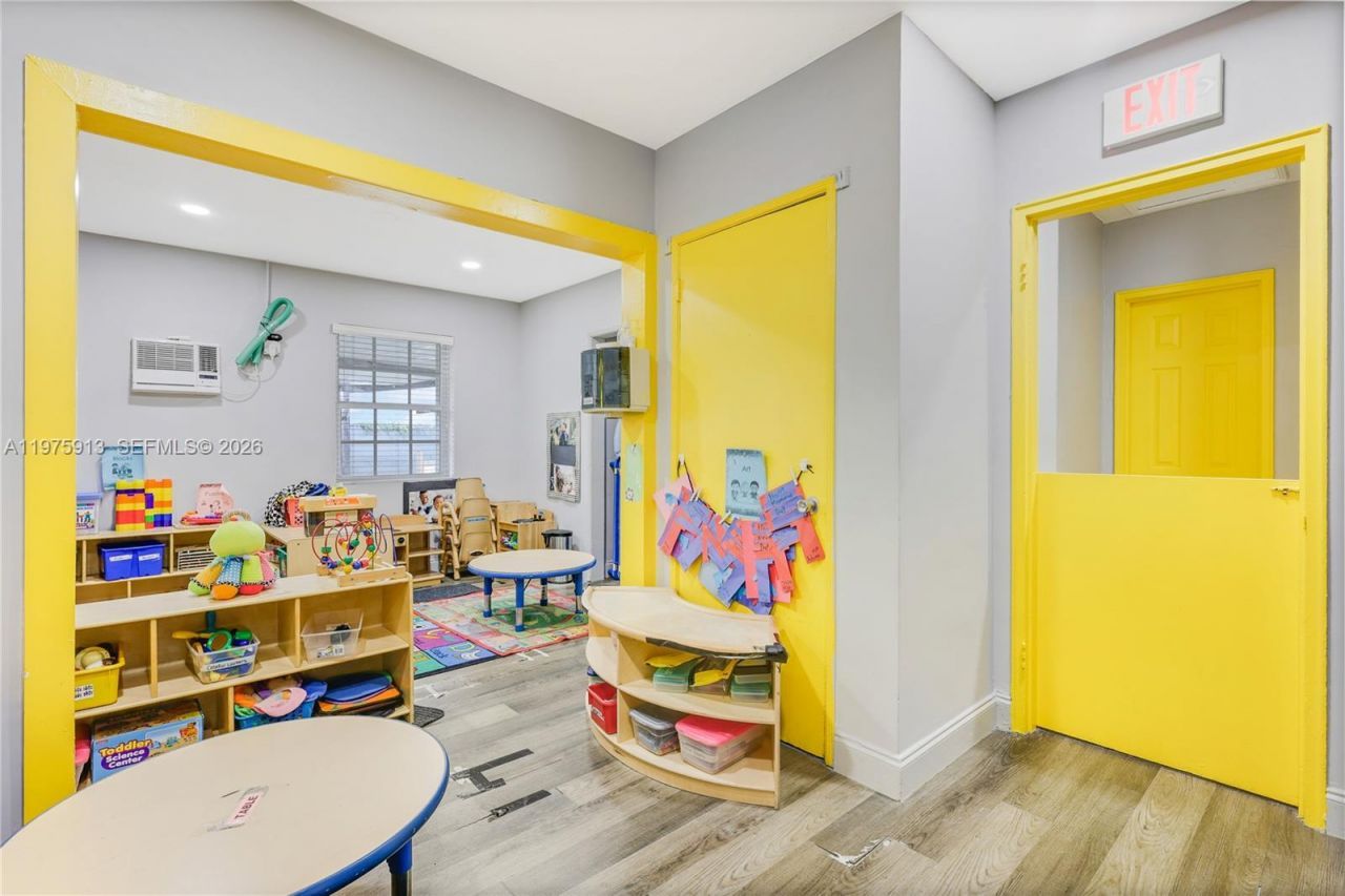 2570 NW 152nd Ter , Miami Gardens, FL 33054 Photo