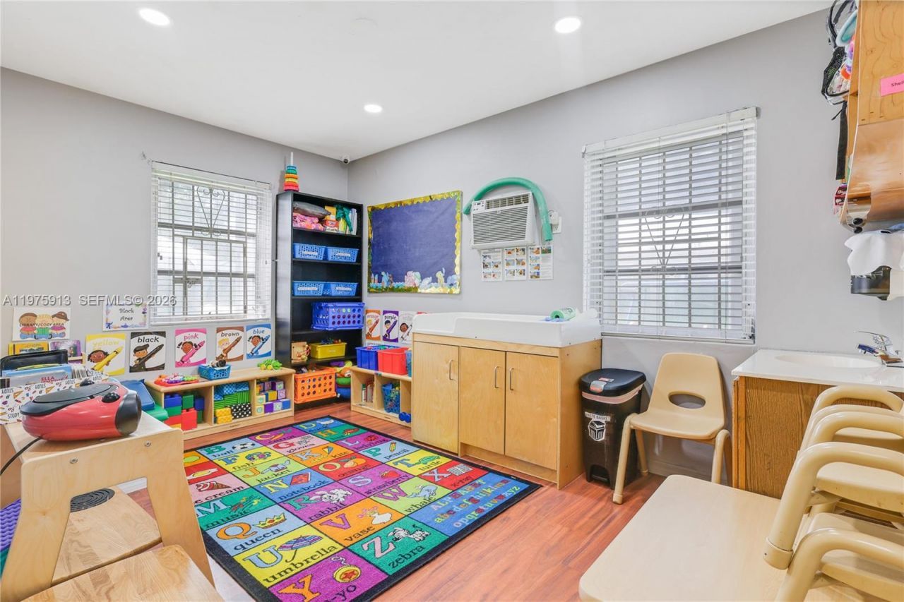 2570 NW 152nd Ter , Miami Gardens, FL 33054 Photo