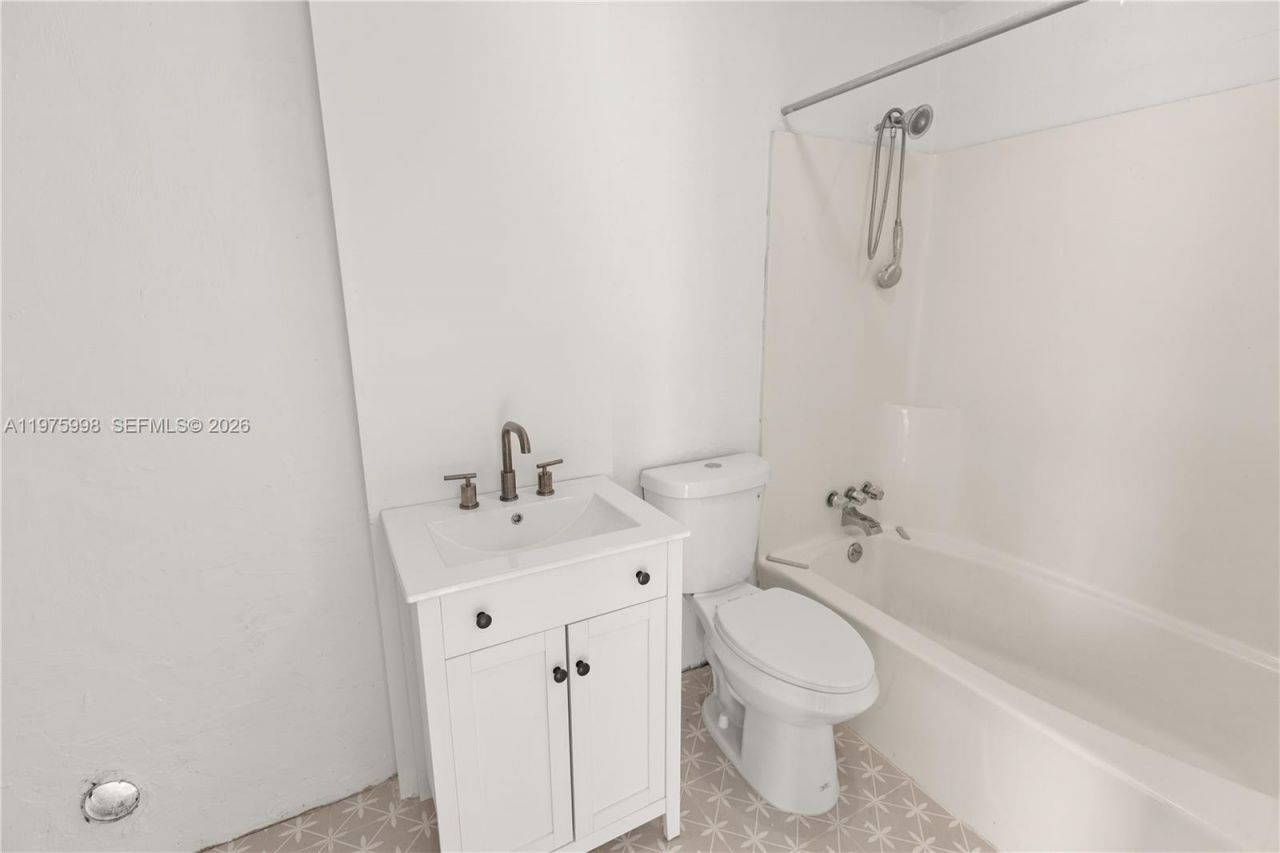 1222 Genoa St, Coral Gables, FL 33134 Photo