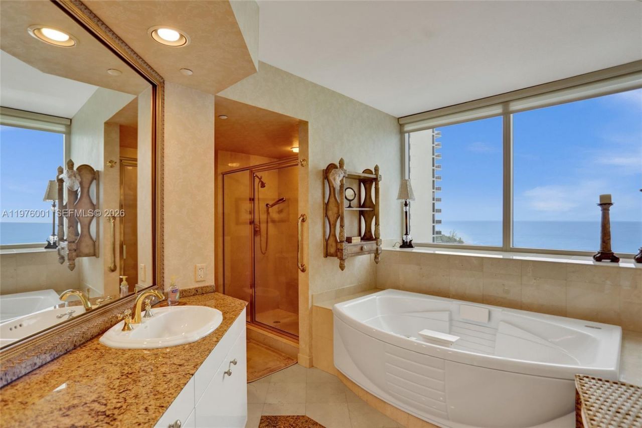 19111 Collins Ave , Unit 908, Sunny Isles Beach, FL 33160 Photo