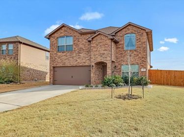 300 Fairgrounds Lane , Ponder, TX 76259