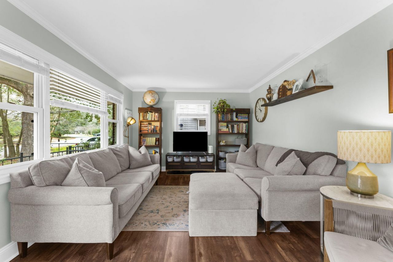 18 Murray Hill Drive Photo 4