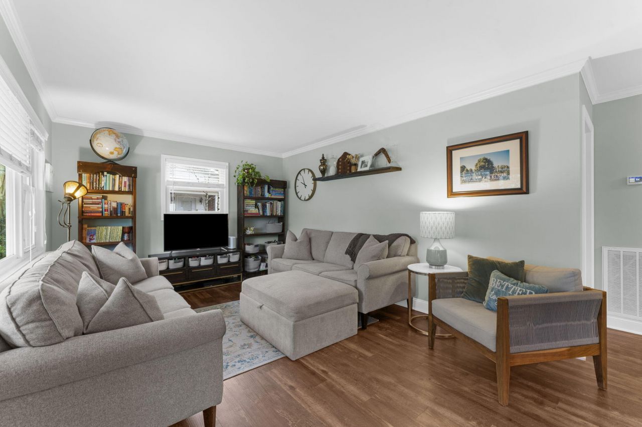 18 Murray Hill Drive Photo 5