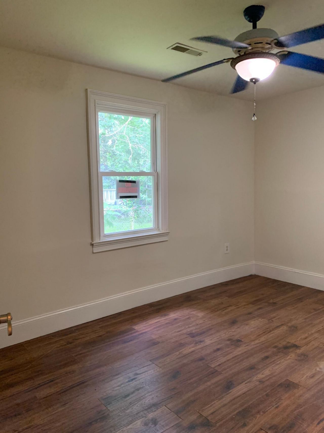 711 Locust Street Photo 11