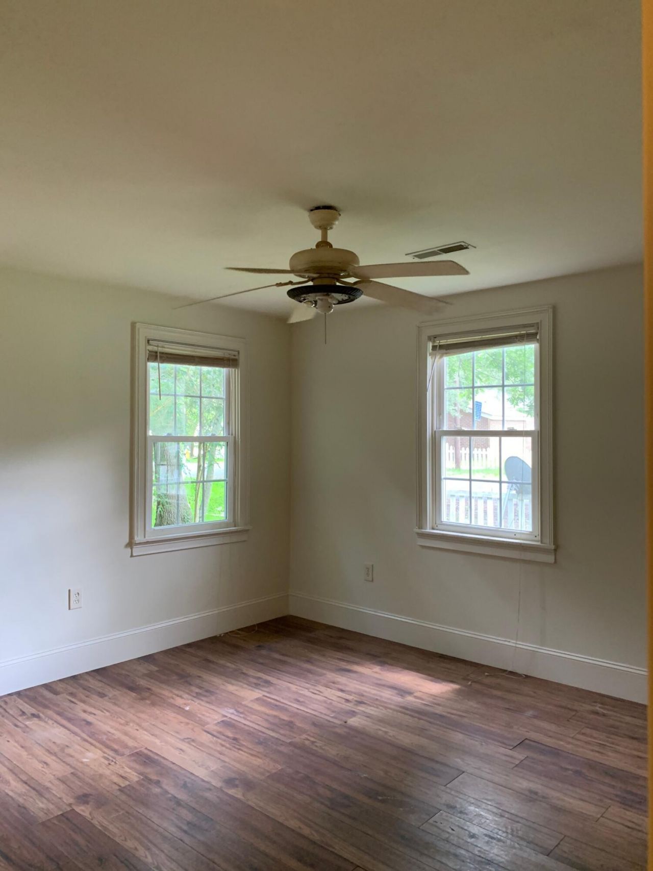 711 Locust Street Photo 15